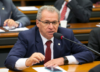 Deputado Assis Carvalho promete votar contra a reforma da Previdência em Plenário